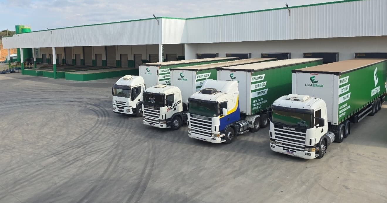 Frota de transporte da Locaespaço